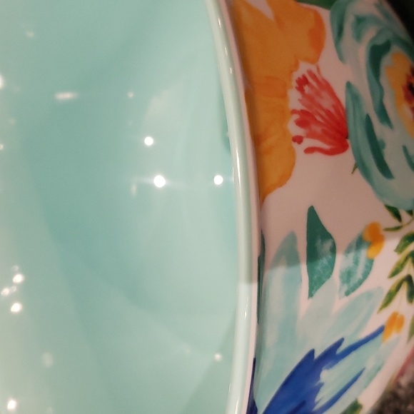 Set of 3 Pioneer Woman Nesting Bowls and Lids - Picture 5 of 5